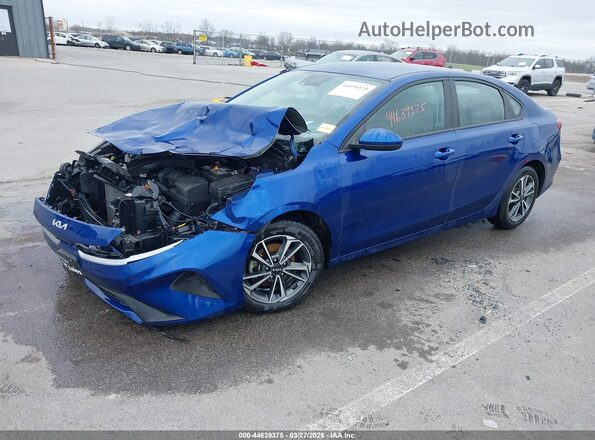 3KPF24AD2PE586117 2023 KIA FORTE Blue Vista tres cuartos delantera izquierda
