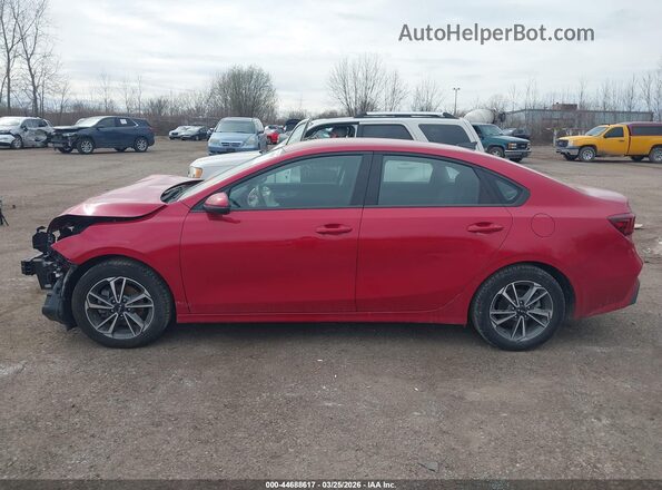 3KPF24AD2PE635252 2023 KIA FORTE Red Вид задньої частини салону