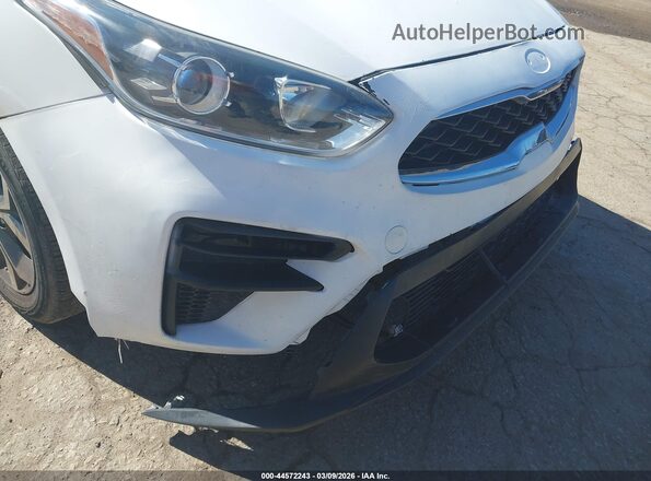 3KPF24AD3ME273315 2021 KIA FORTE White Vista frontal