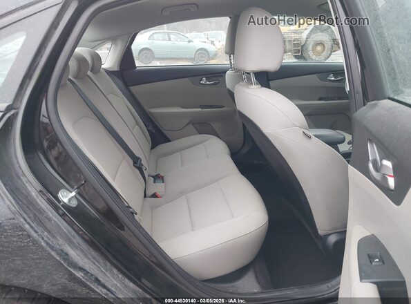 3KPF24AD3ME341693 2021 KIA FORTE Black VIN կոդի պիտակի տեսք