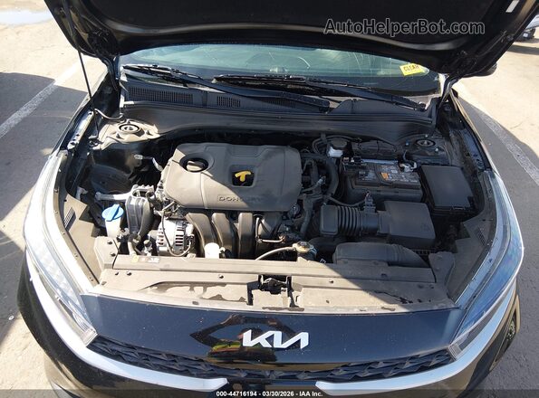 3KPF24AD3PE632361 2023 KIA FORTE Черный Вид сзади