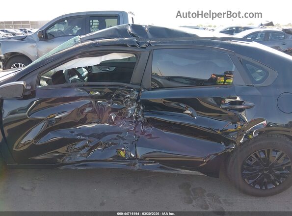 3KPF24AD3PE632361 2023 KIA FORTE Черный 