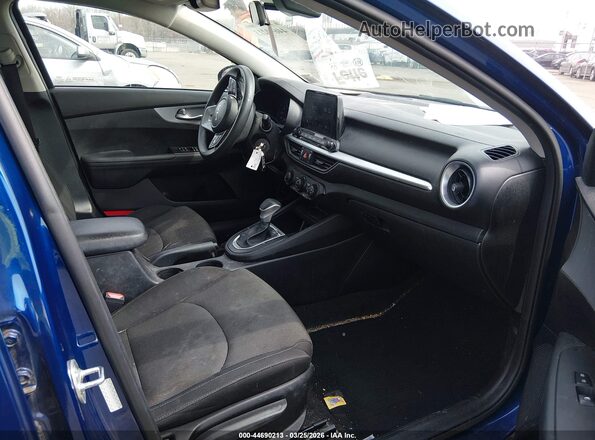 3KPF24AD4PE553328 2023 KIA FORTE Blue Vista interior delantera