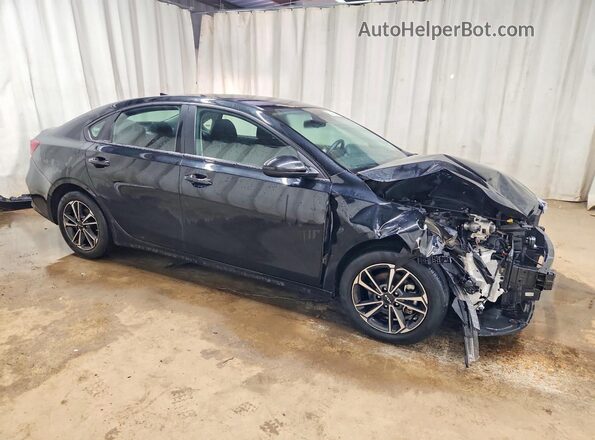 3KPF24AD4RE733783 2024 KIA FORTE Black Przód prawy