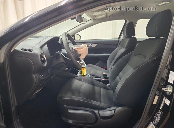 3KPF24AD4RE733783 2024 KIA FORTE Black 
