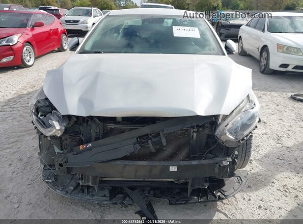 3KPF24AD5LE212675 2020 KIA FORTE Серебряный Вид спереди