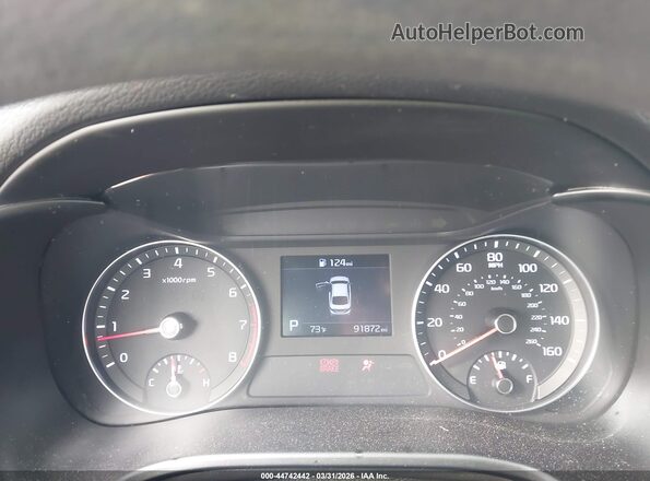 3KPF24AD5LE212675 2020 KIA FORTE Серебряный Вид задних сидений
