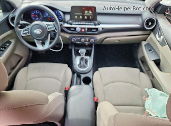 3KPF24AD5ME289239 2021 KIA FORTE Gray Dashboard view