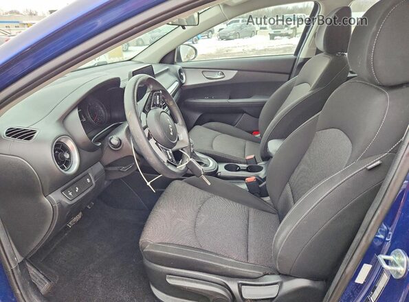 3KPF24AD5PE572115 2023 KIA FORTE Blue წინა სალონის ხედი