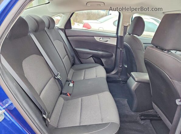 3KPF24AD5PE572115 2023 KIA FORTE Blue უკანა სავარძლების ხედი