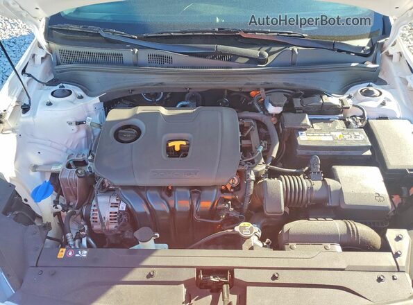 3KPF24AD6ME292165 2021 KIA FORTE White Rear interior view