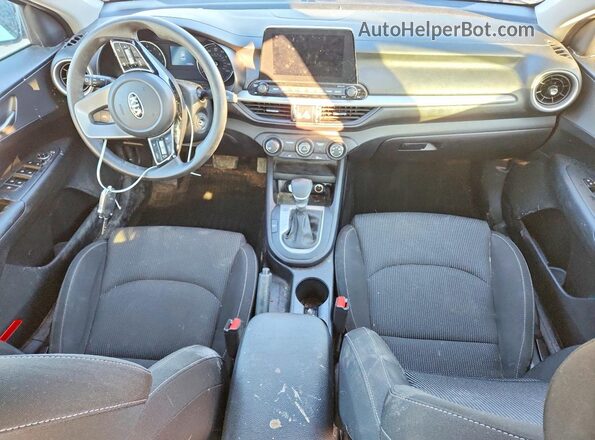 3KPF24AD6ME388300 2021 KIA FORTE Blue Dashboard view