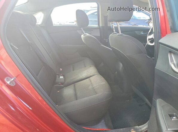3KPF24AD7ME358867 2021 KIA FORTE Red უკანა სავარძლების ხედი