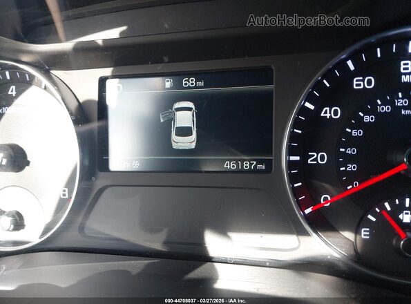 3KPF24AD7RE688080 2024 KIA FORTE Black Widok tylnych siedzeń
