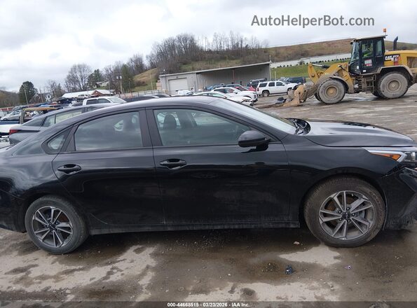 3KPF24AD8PE589278 2023 KIA FORTE Black 