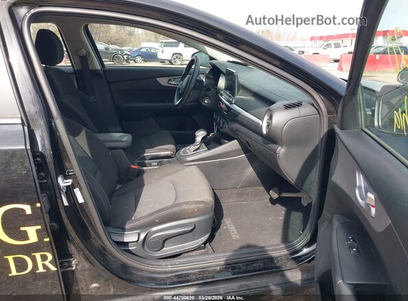 3KPF24AD8RE694941 2024 KIA FORTE Black წინა სალონის ხედი