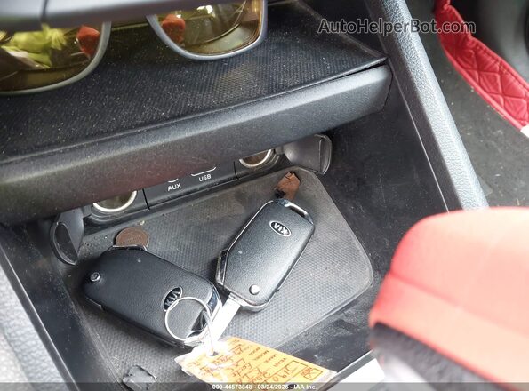 3KPF24AD9LE190793 2020 KIA FORTE Red Widok deski rozdzielczej