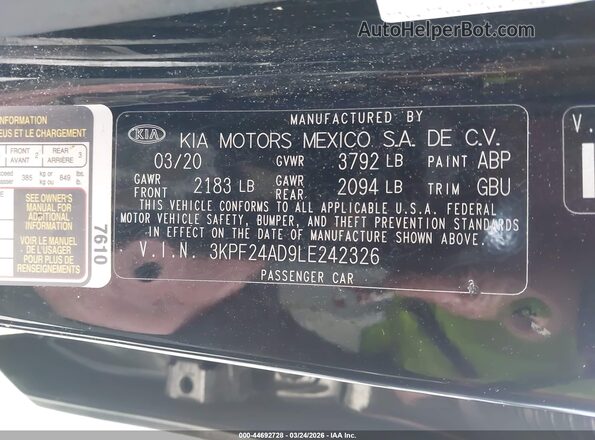3KPF24AD9LE242326 2020 KIA FORTE Black Widok komory silnika