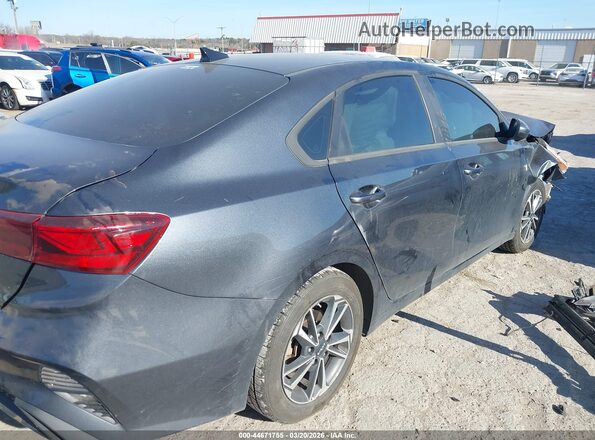 3KPF24AD9PE678521 2023 KIA FORTE Gray Widok wnętrza z tyłu