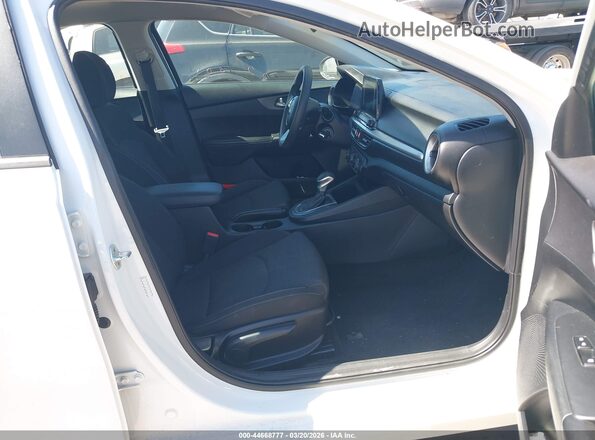 3KPF24ADXLE158919 2020 KIA FORTE White 