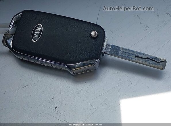 3KPF34AD1KE022948 2019 KIA FORTE Gray Widok deski rozdzielczej