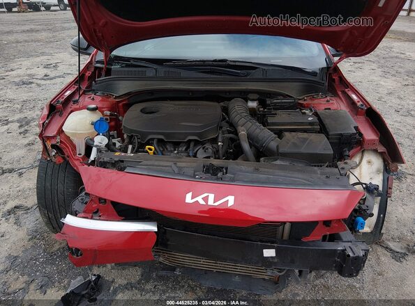3KPF44AC4NE424715 2022 KIA FORTE Красный Вид сзади