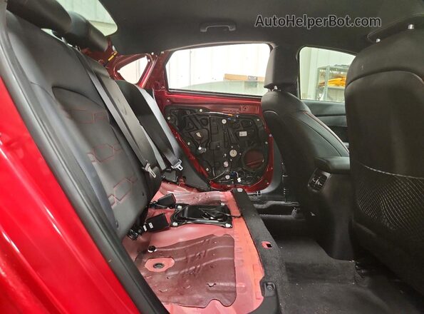 3KPF44AC6ME366525 2021 KIA FORTE Red Widok tylnych siedzeń