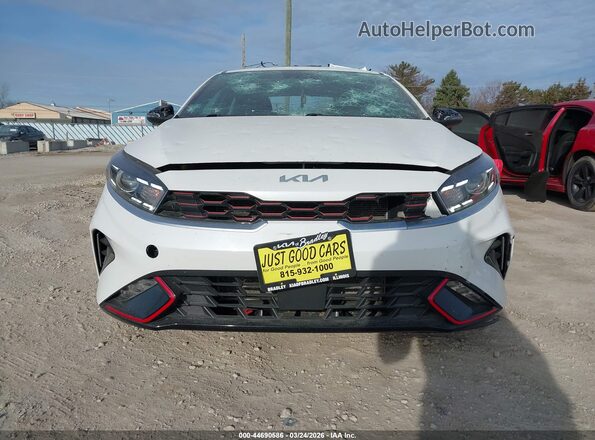 3KPF54AD4PE616774 2023 KIA FORTE White Widok zestawu wskaźników