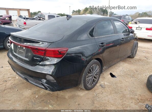 3KPF54AD4RE784627 2024 KIA FORTE Black Tył prawy