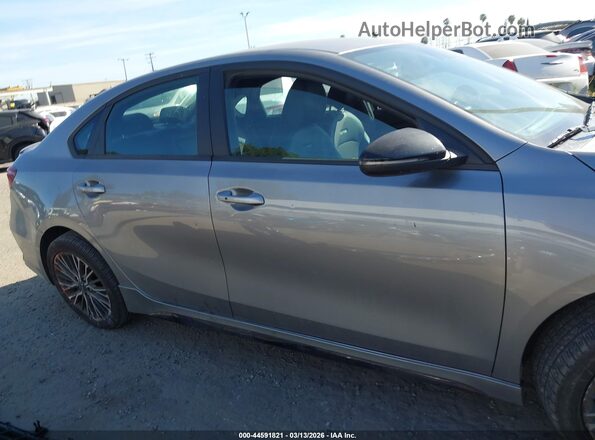 3KPF54AD5PE636418 2023 KIA FORTE Silver Rear interior view