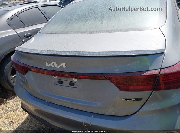 3KPF54AD5PE636418 2023 KIA FORTE Silver 