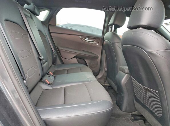 3KPF54AD6RE835464 2024 KIA FORTE Gray 
