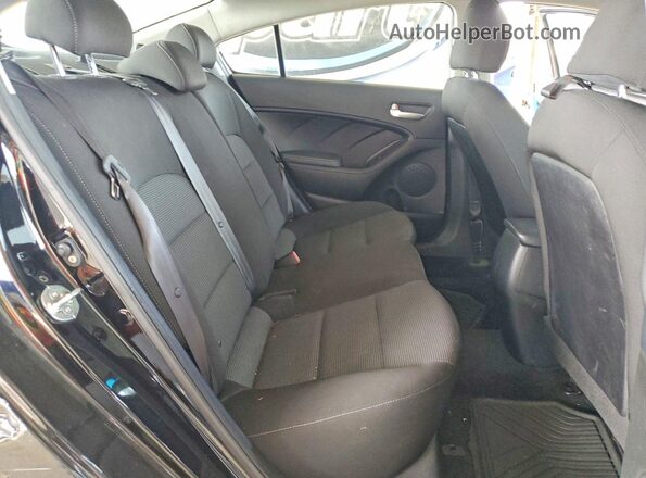 3KPFK4A76JE274075 2018 KIA FORTE Черный Вид задних сидений