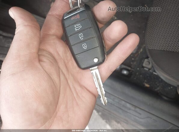 3KPFK4A78HE043835 2017 KIA FORTE Black Dashboard view