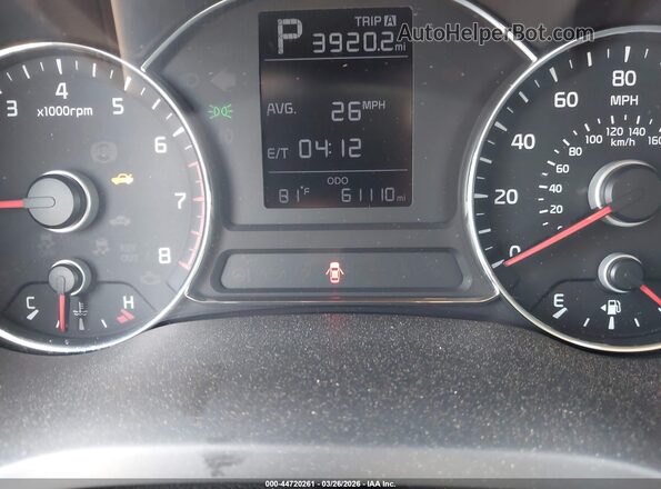 3KPFK4A79HE112421 2017 KIA FORTE Серебряный Вид задних сидений