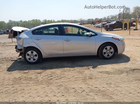 3KPFK4A79HE112421 2017 KIA FORTE Серебряный Панорамный вид салона 360°