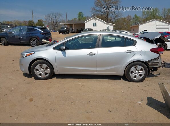 3KPFK4A79HE112421 2017 KIA FORTE Серебряный 