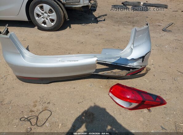 3KPFK4A79HE112421 2017 KIA FORTE Серебряный Вид щитка приборов