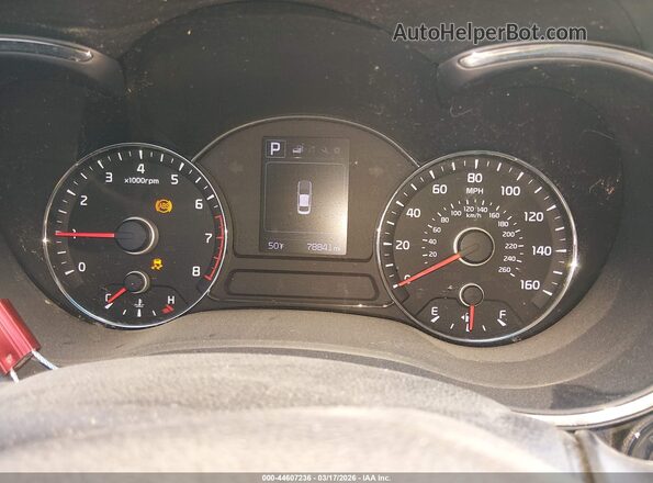 3KPFL4A89HE055465 2017 KIA FORTE Серебряный Вид задних сидений