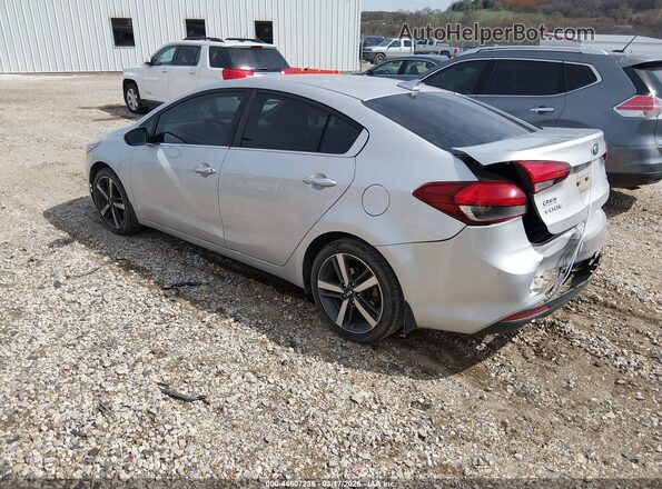 3KPFL4A89HE055465 2017 KIA FORTE Серебряный Задняя левая четверть
