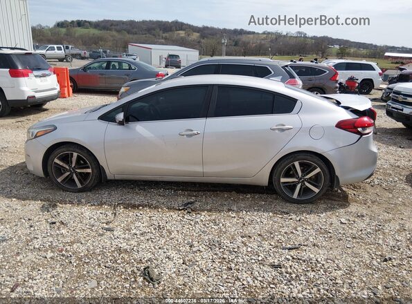 3KPFL4A89HE055465 2017 KIA FORTE Серебряный Панорамный вид салона 360°