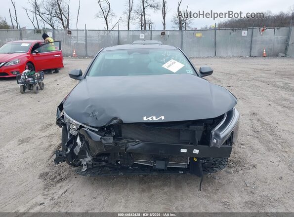 3KPFT4DE4SE220136 2025 KIA K4 Серый Вид задней части салона