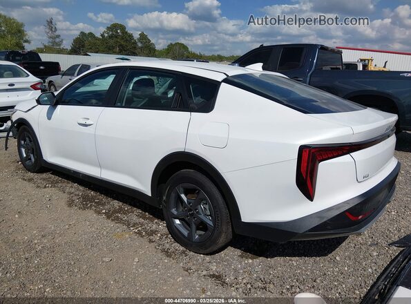 3KPFT4DE5SE140330 2025 KIA K4 White 
