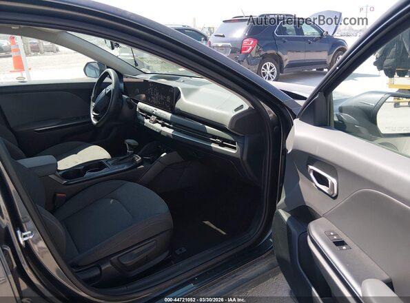 3KPFT4DE6SE047686 2025 KIA K4 Gray 