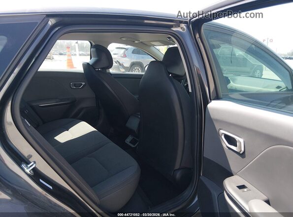 3KPFT4DE6SE047686 2025 KIA K4 Gray 