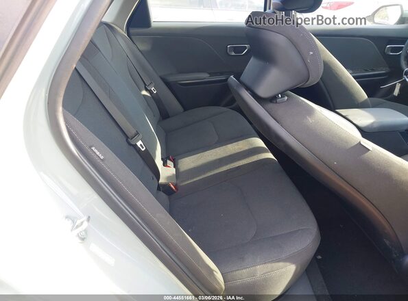 3KPFT4DE6SE184370 2025 KIA K4 Кремовый Вид наклейки с VIN-кодом