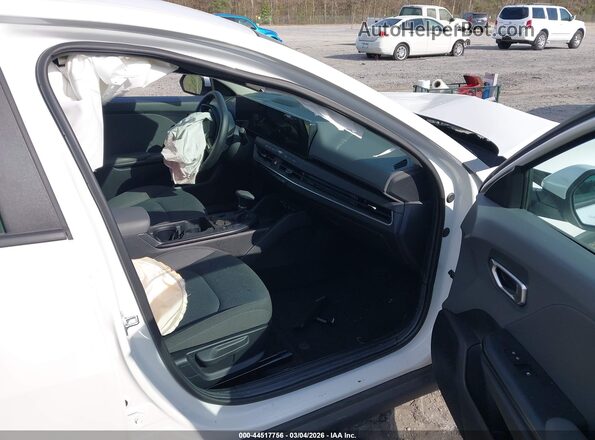 3KPFT4DE7SE014180 2025 KIA K4 White 