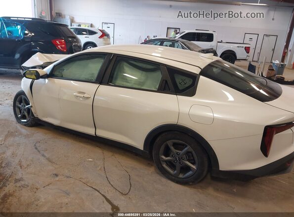 3KPFT4DEXSE037310 2025 KIA K4 White 