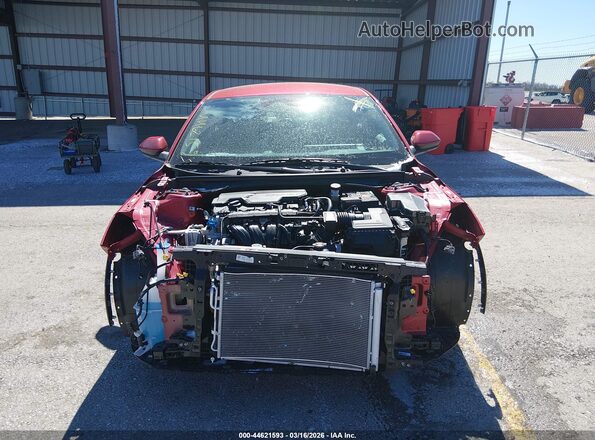3KPFT4DEXSE233778 2025 KIA K4 Красный Вид задней части салона