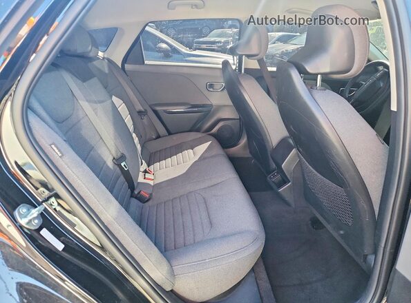 3KPFU4DEXSE240453 2025 KIA K4 Black უკანა სავარძლების ხედი